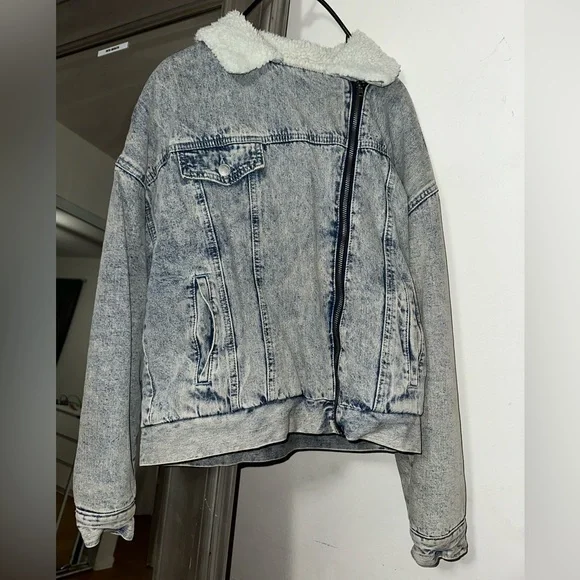 Jacket - Picture 1 of 2